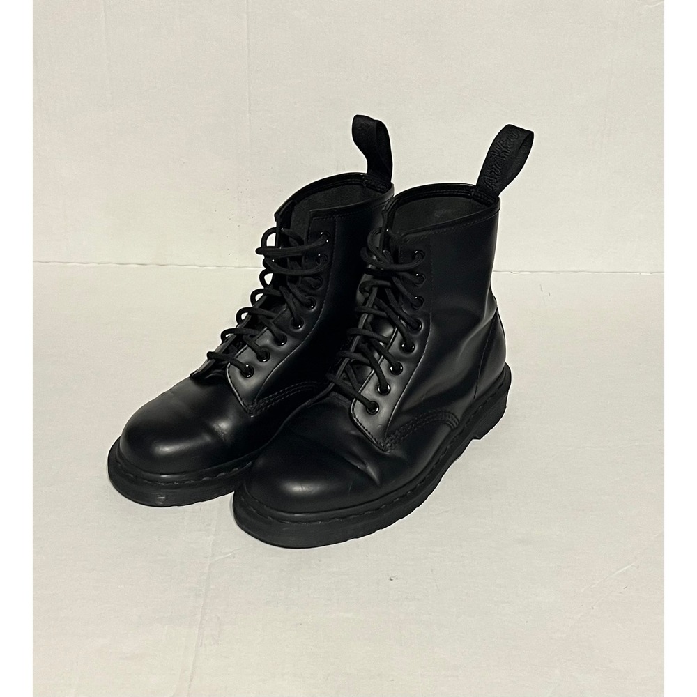 Dr. Martens 1460 Black Leather 8-Eye Combat Boots Women's 8 Men's 7 EU 39